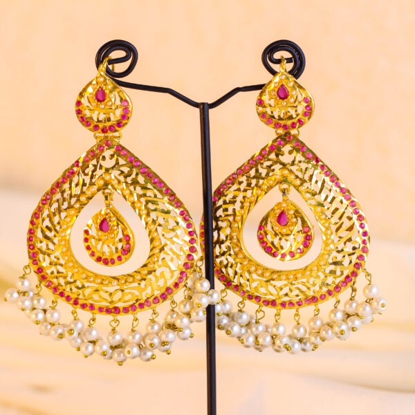 Zarish-e-Muskan Earrings Set