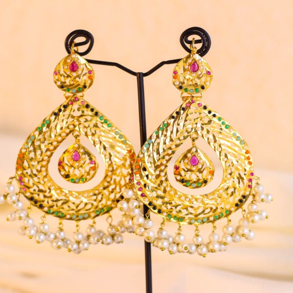 Zarish-e-Muskan Earrings Set