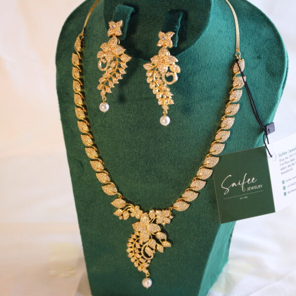 Eleanor Leafy Elegance Necklace Set