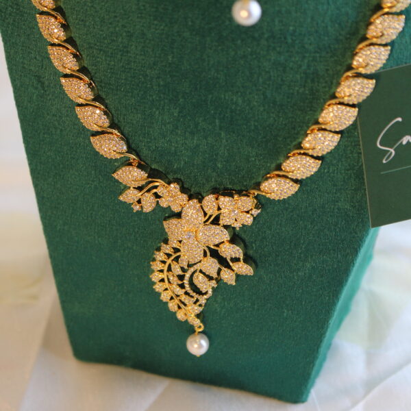 Eleanor Leafy Elegance Necklace Set